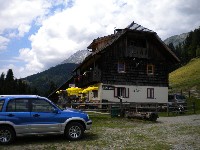Möselalm 1179m Seehöhe mit Reißkofel 2371m Seehöhe im Hintergrund