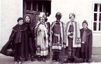 Radlwolf (rechts) als Sternsinger in den 60er Jahren