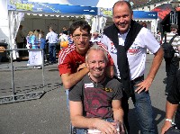 Michi Kurz und Radlwolf mit Thomas Geiersbichler der sein neues Buch "Mit R&uuml;ckgrat zur&uuml;ck ins Leben" vorstellte 