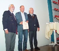 ASV&Ouml;-K&auml;rnten Ehrenpr&auml;sident Johann F&uuml;hrer, Wolfgang Dabernig, ASV&Ouml;-&Ouml;sterreich-Pr&auml;sident Siegfried Robatscher