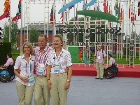 Die K&auml;rntner Silke Napetschnig, Wolfgang Dabernig, und "Ehrenk&auml;rntnerin" Chef de Mission Petra Huber