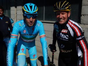 Vincenzo Nibali aktueller italienischer Meister Profiradsport und Wolfgang Dabernig aktueller österreichischer Meister Behindertenradsport
