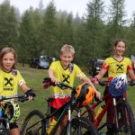 v.l. Konstanze jüngste Bikerin 8 Jahre, Fynn und Lucia vom OSK Team