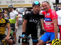 v.r. Radlwolf und Sky-Radprofi Bernhard Eisel 