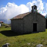 Die Kapelle am Monte San Simeone