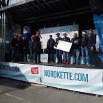 Scheckübergabe von Sponsor Spondylos an „Wings for Life“