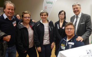 v.l. Die Behindertensportler Wolfgang Dabernig (Rad), Eveline und Andrea Zweibrot (Rad Tandem), Julia Sciancalepore (Reiten), Klaus Dolleschal (Rudern), und Landeshauptmann Peter Kaiser