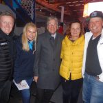 Abschlussfeier in der Stadthalle in Villach, v.l. Landessportdirektor Mag. Arno Arthofer, Moderatorin Martina Clementin, Landeshauptmann Dr. Peter Kaiser, Karin Franz und Radlwolf