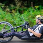 Josef bei der Auffahrt mit seinem Handbike